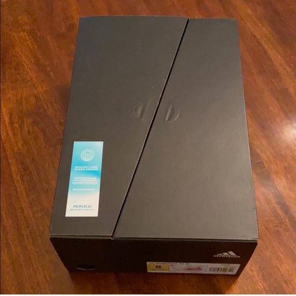BNIB Adidas ULTRABOOST 20 - Picture 9 of 9